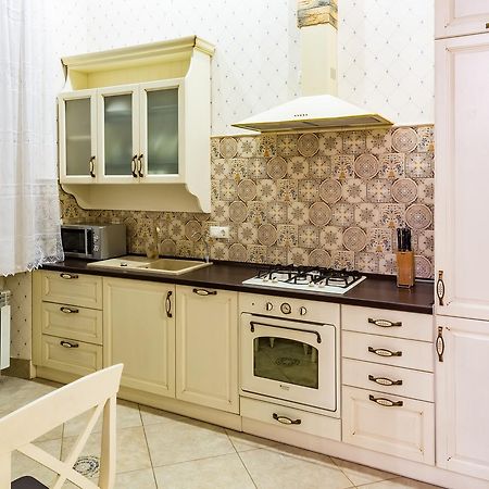 Фредра, 6 Lviv Exteriör bild